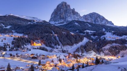 Dormir en pleine nature dans les Dolomites en Italie
