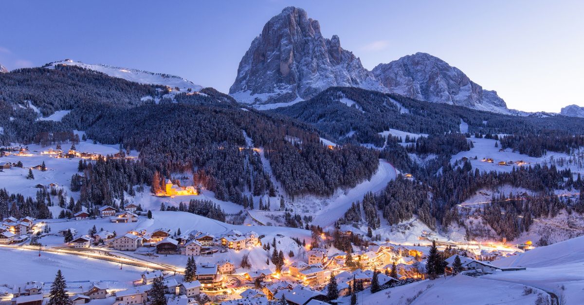 Dormir en pleine nature dans les Dolomites en Italie