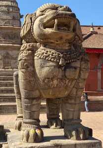 Bhaktapur voyage statue