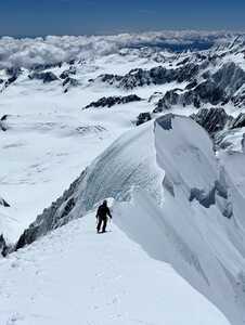 Ascension de la face Balfour du mont Tasman en Nouvelle Zélande Ascension de la face Balfour du mont Tasman en Nouvelle Zélande