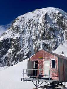refuge Escalade sur la face sud du mont Hicks en Nouvelle Zélande